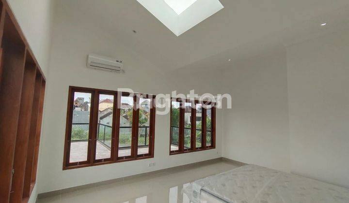 STUNNING VILLA  OR LEASE 2