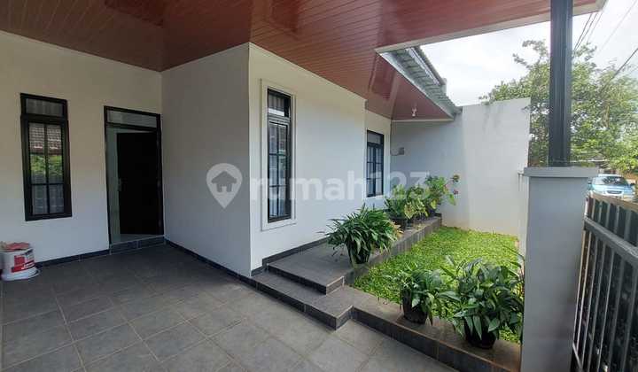 Flood-Free and Strategic House in Jakasampurna. 2