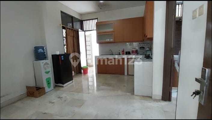 Rumah Dengan Halaman Luas Di Kemang Pratama Bekasi 2