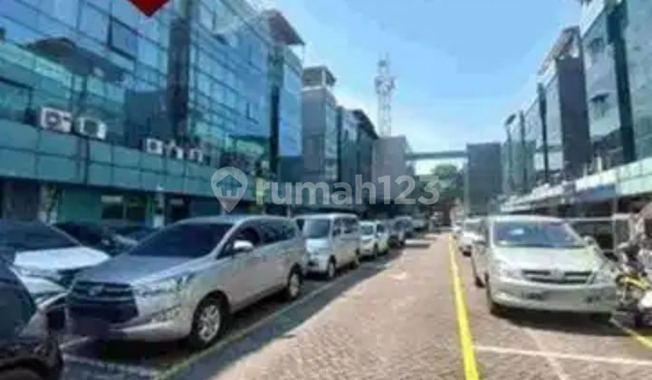 Strategic 4-Story Shophouse in Sunter Suitable for Business and Office Strategic 4-Story Shophouse in Sunter Suitable for Business and Office