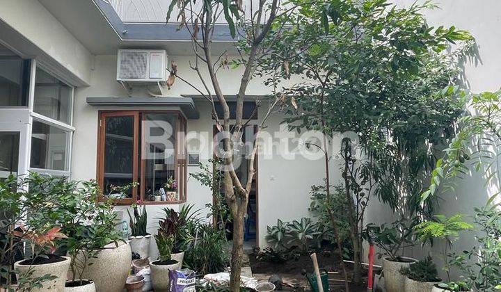 Rumah mewah 2lantai di Surabaya Barat 2