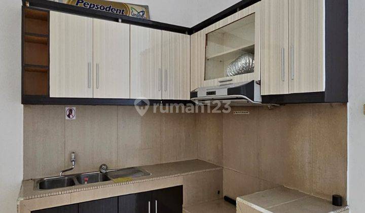 Dijual Rumah rapih Jelambar, Akses Mobil Sudah Renovasi di Jelambar 2