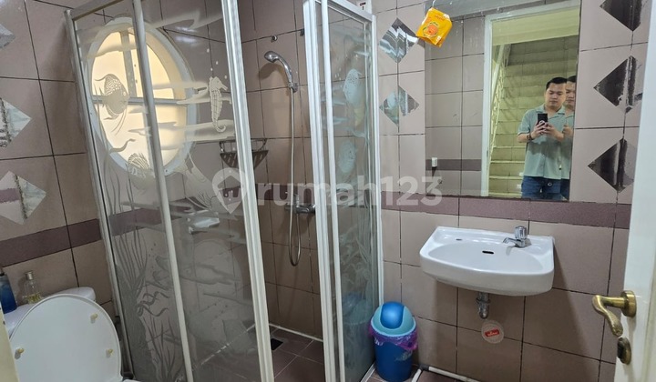 For Rent Cheap Modern House PIK 1 Ready to Live Strategic Location 2