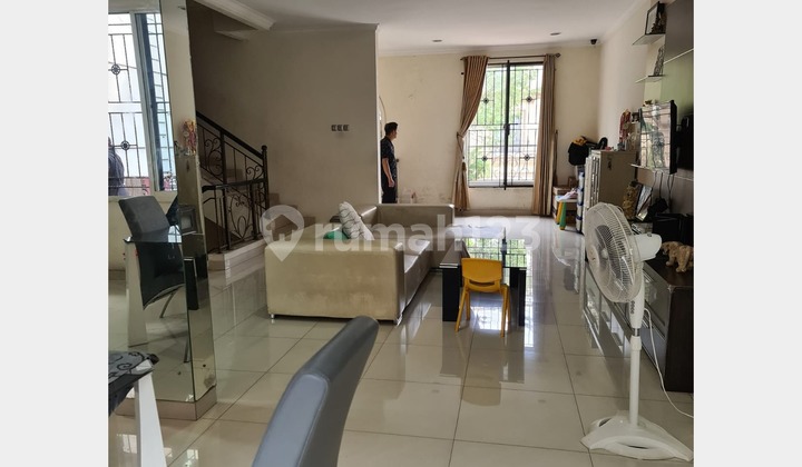 Dijual Rumah Modern PIK1 SHM Hadap Timur Siap Huni  2