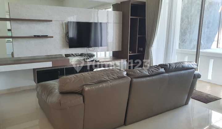 Disewakan Rumah Modern Crown Golf PIK Siap Huni 