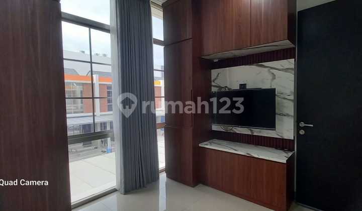 Disewakan Rumah Modern Pik2 Lokasi Strategis Siap Huni 2