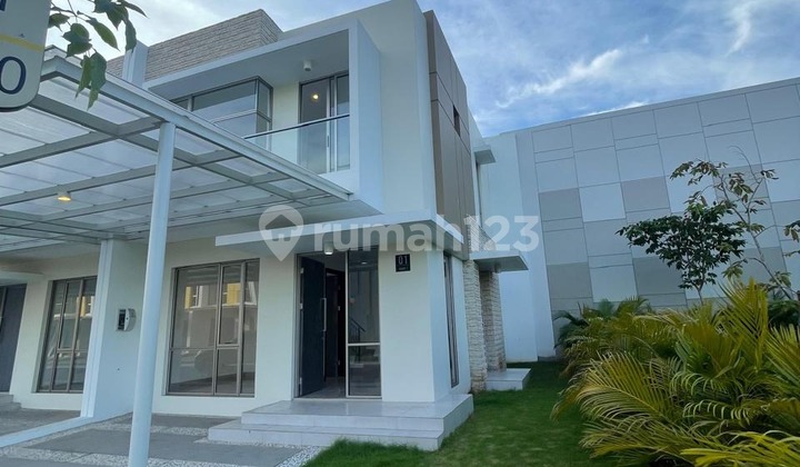 Dijual Rumah Modern Pik2 Hoek Lokasi Strategis Siap Huni