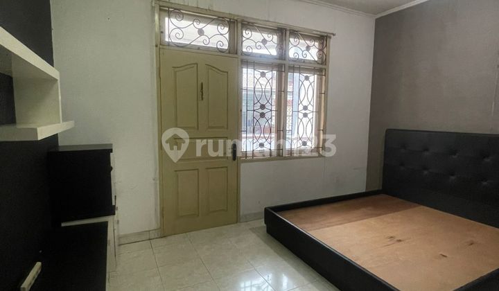 Dijual Rumah Modern Tanjung Duren Selatan Hadap Selatan Siap Huni 2