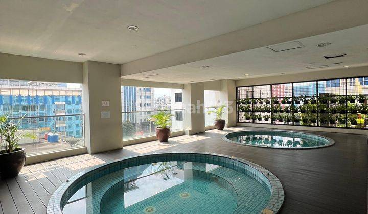 kolam renang dijual aprtemen modern capitol park