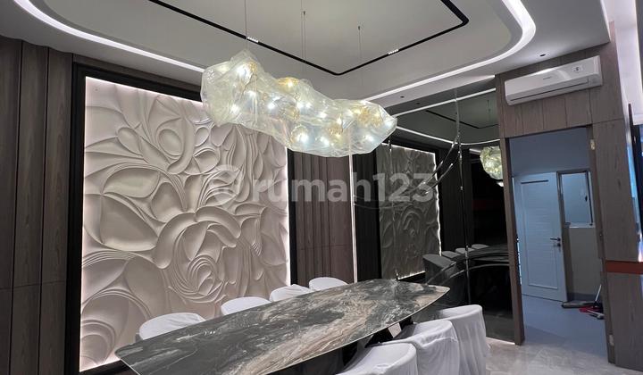 Disewa Rumah Pik - Full Renovasi, Interior Luxury, View Danau!