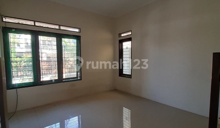 MEKARWANGI DISEWAKAN RUMAH BESAR  4