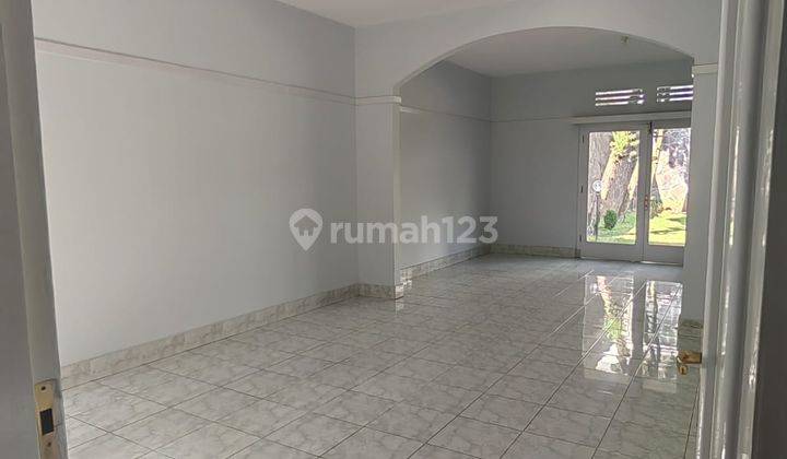 Dago Sayap Rumah Besar Terawat Cocok Undtuk Resto Guess House 2