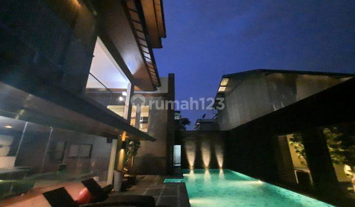 Sayap Surya Sumantri Rumah Lux Keren Swimming Pool Dan Lift Orang Jual Cepat 1