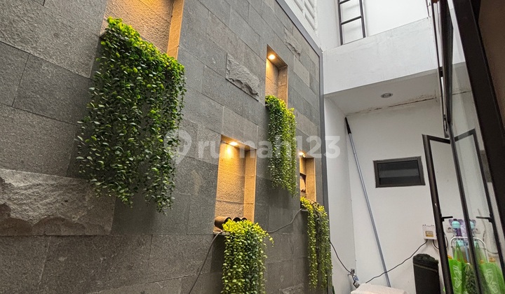 Tki V 2 Rumah Jadi Satu Taman Seumur Hidup Tanah 120 Lebar Muka 10 Bangunan Baru 1