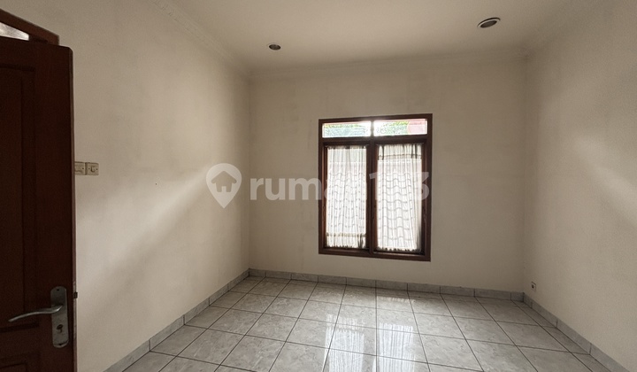 Lodaya Pelajar Pejuang Ruko Strategis Jual Cepat