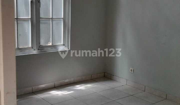 Strategic Sarijadi Shop House Near Densely Populated Residential Area and Campus 2