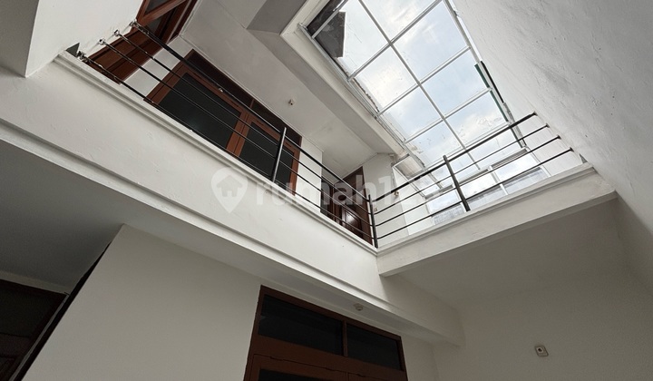 Cijerah 4 House Units for Rent, Strategic Location Near Borma. Cijerah 4 House Units for Rent, Strategic Location Near Borma.