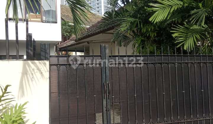 Rumah Jl. Cikini, Menteng 2