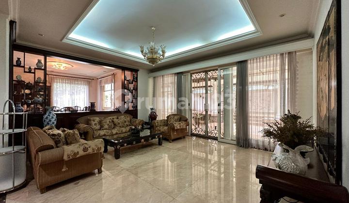 Rumah di Taman Golf Lippo Karawaci Tangerang 2