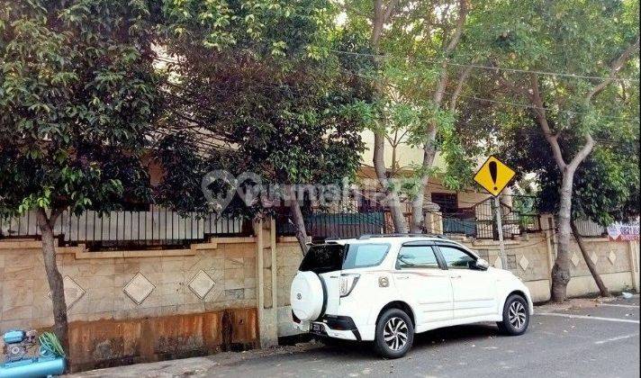 Rumah Lokasi Strategis di Jln Kramat II Kwitang Jakpus 2