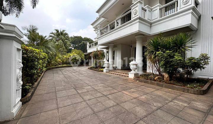 Rumah di Taman Golf Lippo Karawaci Tangerang