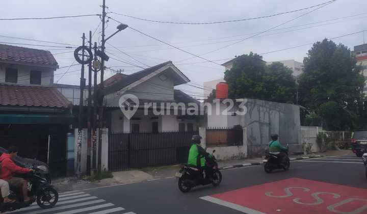 Umah Tua Hitung Tanah di Kramat Jakarta Pusat 2