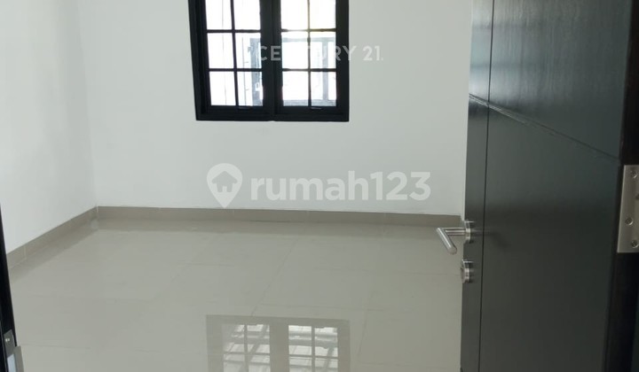 Cikoneng Ciomas Forestry Complex House, Bogor 2