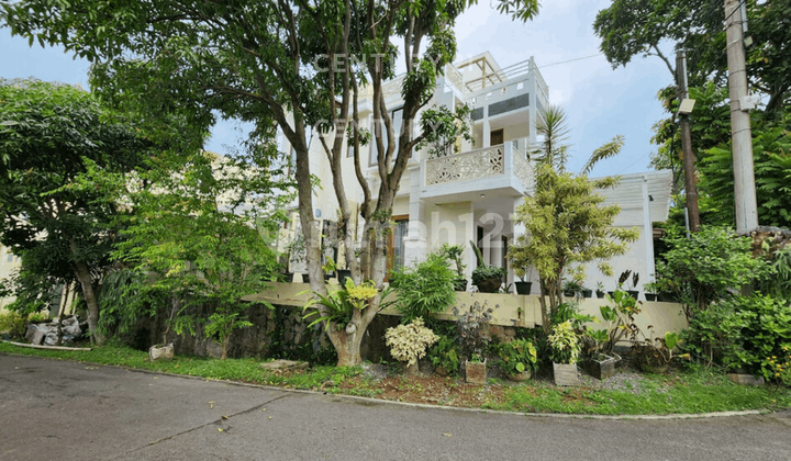 Rumah Cantik Dengan Swimming Pool Di Sentul City Taman Legian Rumah Cantik Dengan Swimming Pool Di Sentul City Taman Legian
