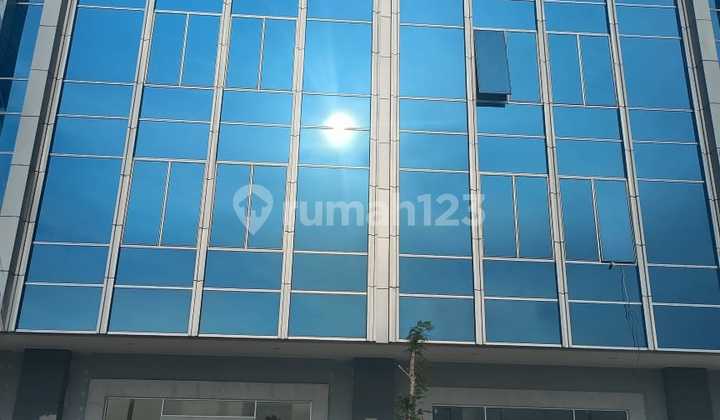 For Sale/ Rent  Soho Pik 2 Soho Walstret 8x18