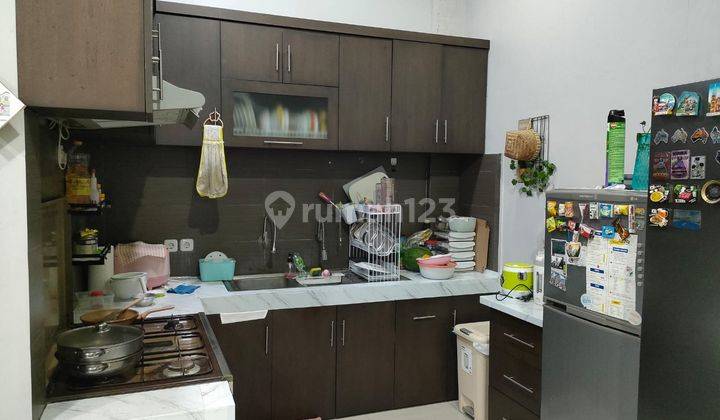 Dijual rumah Taman semanan Jakarta barat jalan lebar  2