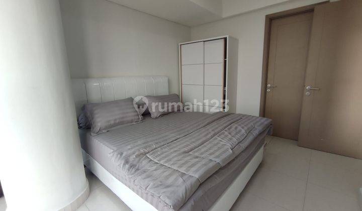 Disewakan cepat apartement gold coast furnish 3 br Luas ,81 M2 tower Honolulu se view 2