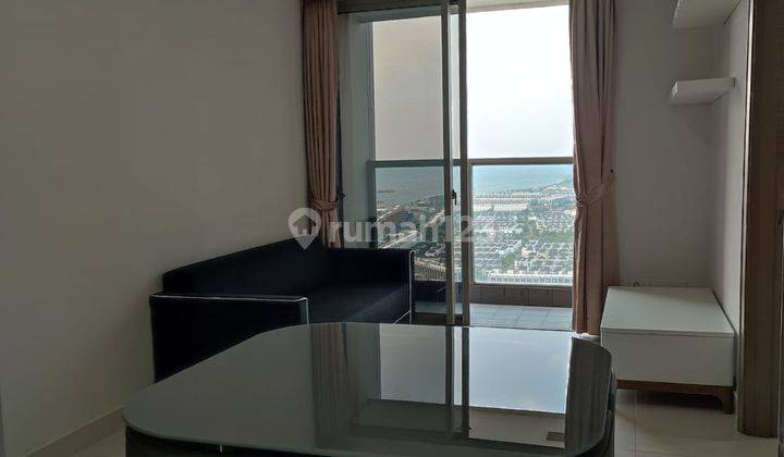 Disewakan cepat apartement gold coast furnish 3 br Luas ,81 M2 tower Honolulu se view 2