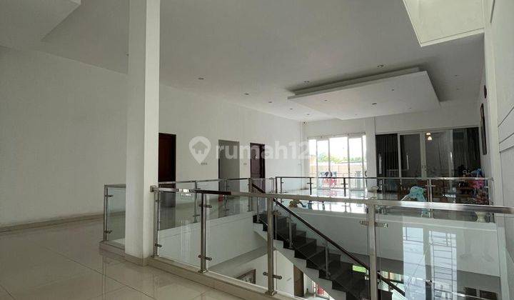 Dijual Rumah Mewah Pik SHM 3 Lantai Bagus Rapi  2