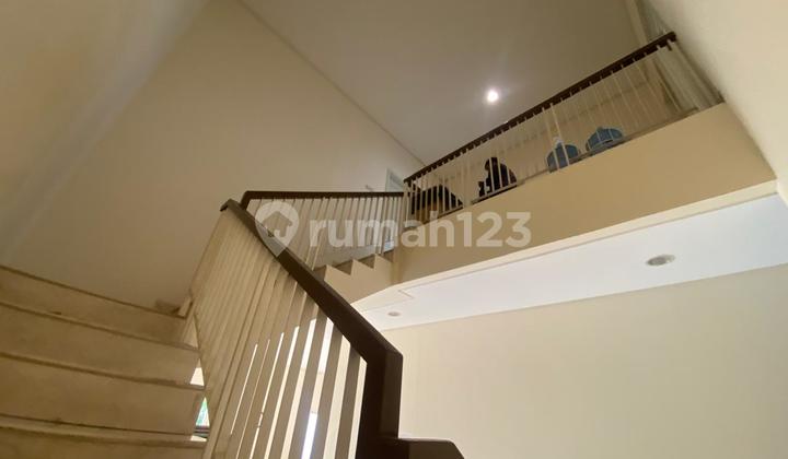 For sale: Pantai Indah Kapuk Crown Golf house, 10x24, lake view, SHM (certificate). For sale: Pantai Indah Kapuk Crown Golf house, 10x24, lake view, SHM (certificate).