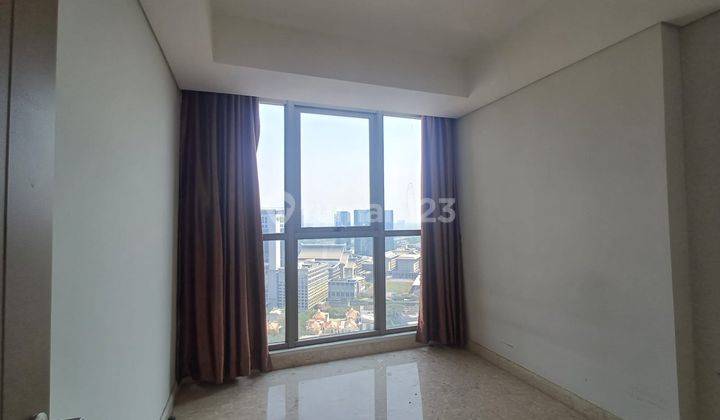 Disewakan Apartement Gold Coast Luas 90m2 2+1 Semi Furnish.  2