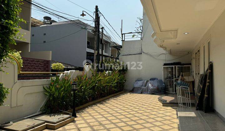 Dijual Rumah Pluit 2 Lantai Shm Semi Furnish  2