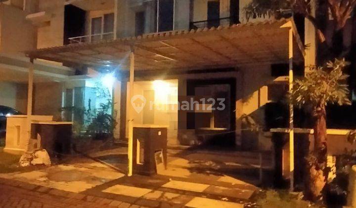 Dijual Rumah 2 Lantai Siap Huni 1