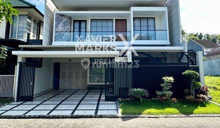 Dijual Rumah Mewah di Greenwood Golf Araya 1