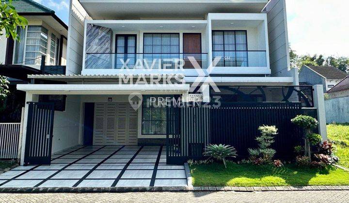 Rumah Luas Dan Mewah Dijual Di Araya Golf Boulevard, Malang 1