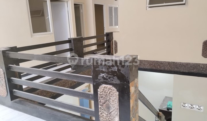 2-Storey House Near Toll Gate in Sawojajar, Malang 2