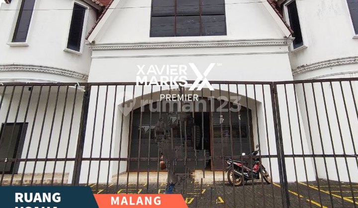 Strategic Commercial Property in Downtown Bondowoso Street, Malang
