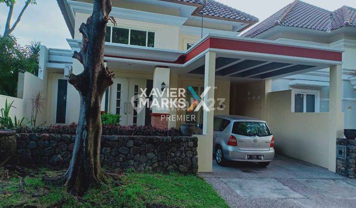 Dijual Rumah Cantik Semi Furnished di Riverside, Malang 2