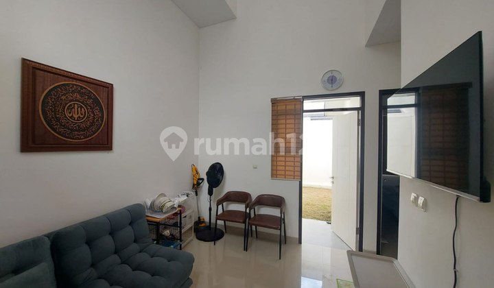 Modern Minimalist House in Citragarden City Malang 2