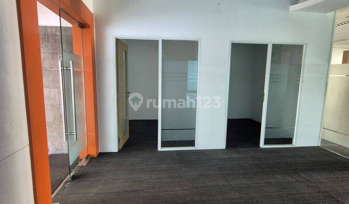 Tempat Usaha di Raya Darmo Masih Bagus Cocok Untuk Kantor 2