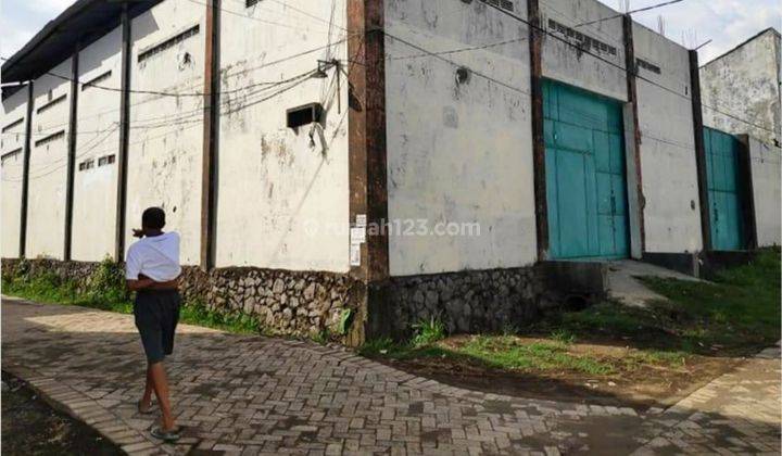 Gudang Lokasi Strategis Daerah Dekat Kota Cocok Untuk Gudang Distributor 1