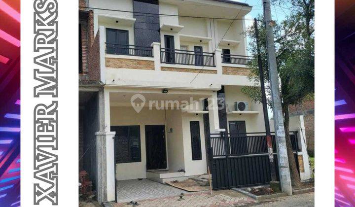 Rumah Modern Minimalis Tengah Kota Dekat Transmart Jember  1