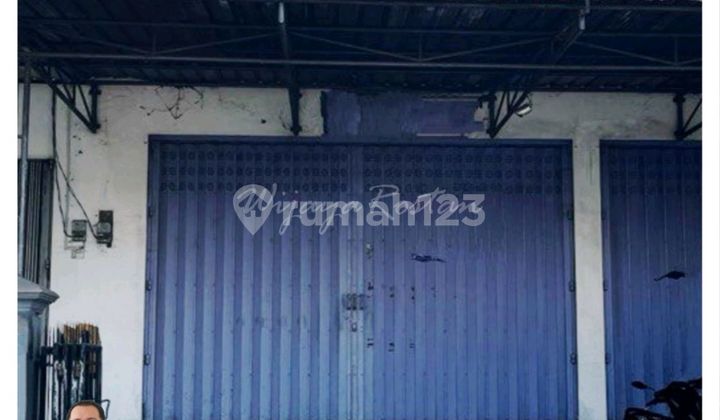 Ready-to-Use Shop House Location in City Area Suitable for Business 1