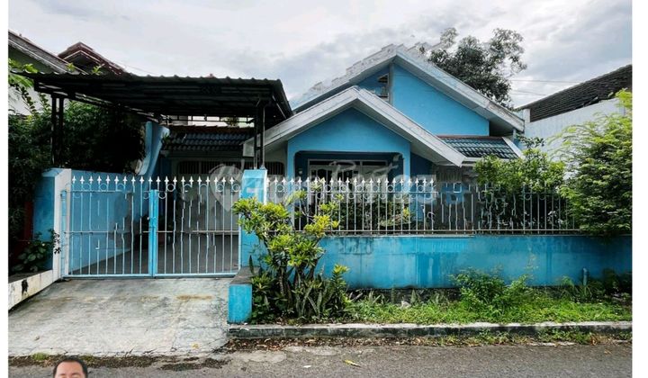 Minimalist House Ready to Live Location City Area Suitable for Residence 1