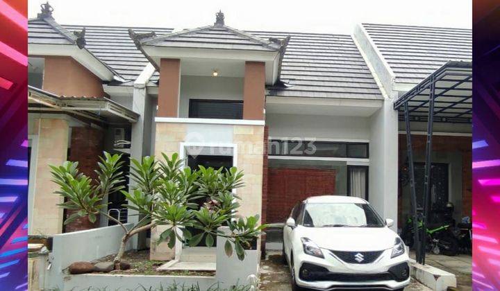 Rumah Modern Minimalis Konsep Bali di Perumahan Jember 1