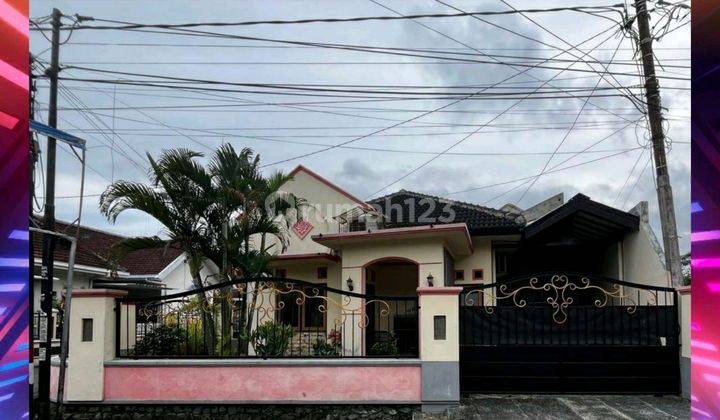 Rumah Hook Siap Huni Tengah Kota Jember. Dekat Kampus Unmuh 1